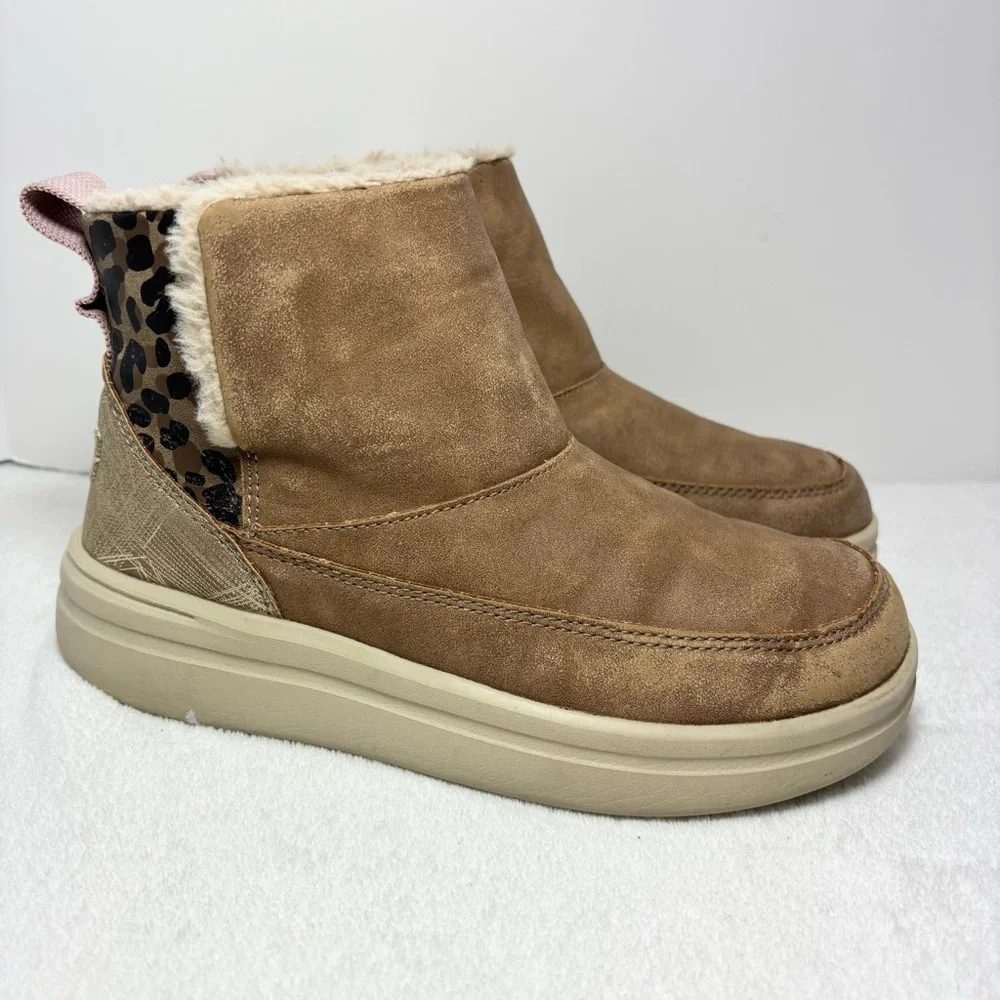 Hey Dude Kids Tan Boots with Leopard Print‎ Size 3